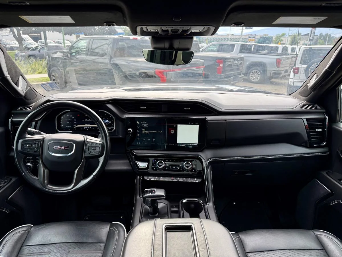 Used 2022 Grey GMC At4x image 18