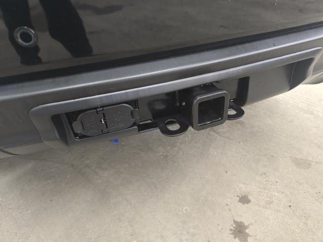 Used 2021 Diamond Black JEEP LAREDO image 27