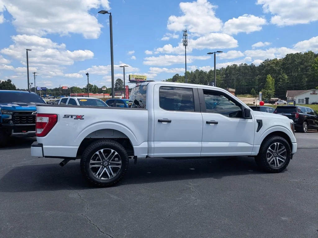 Used 2023  Ford XL 2WD SuperCrew 5.5
