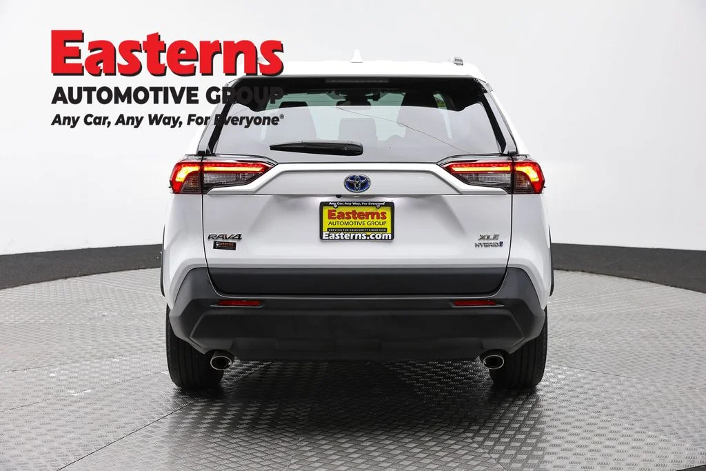 Used 2024 White Toyota XLE image 6
