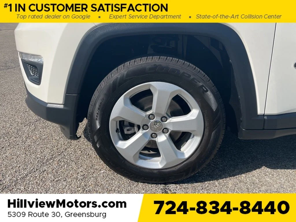 Used 2021 White Clearcoat Jeep Latitude image 11