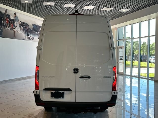 New 2026 Arctic White Mercedes-Benz Cargo 170 WB image 6