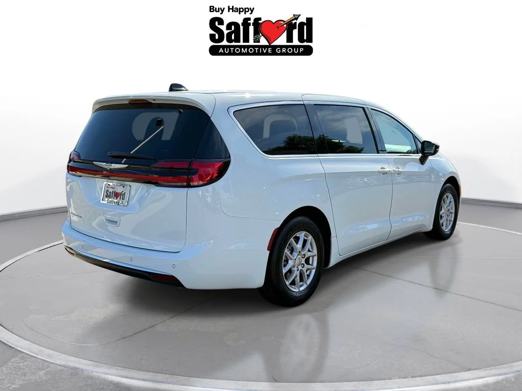 Used 2024 White Chrysler Touring L image 8