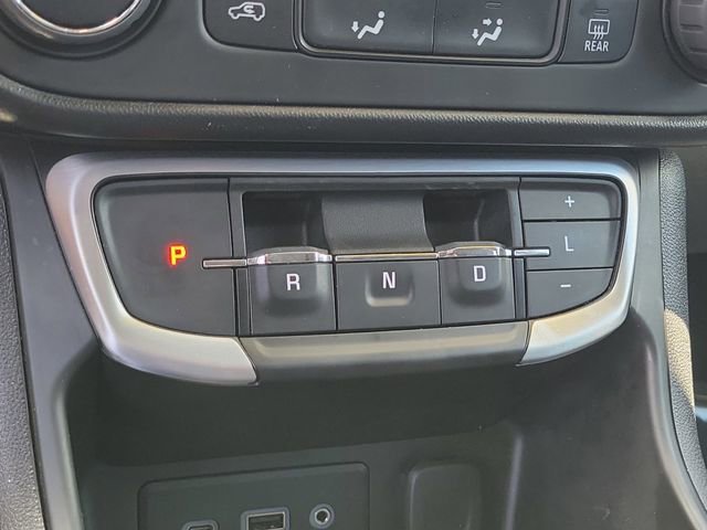 Used 2022 Red GMC SLE image 30