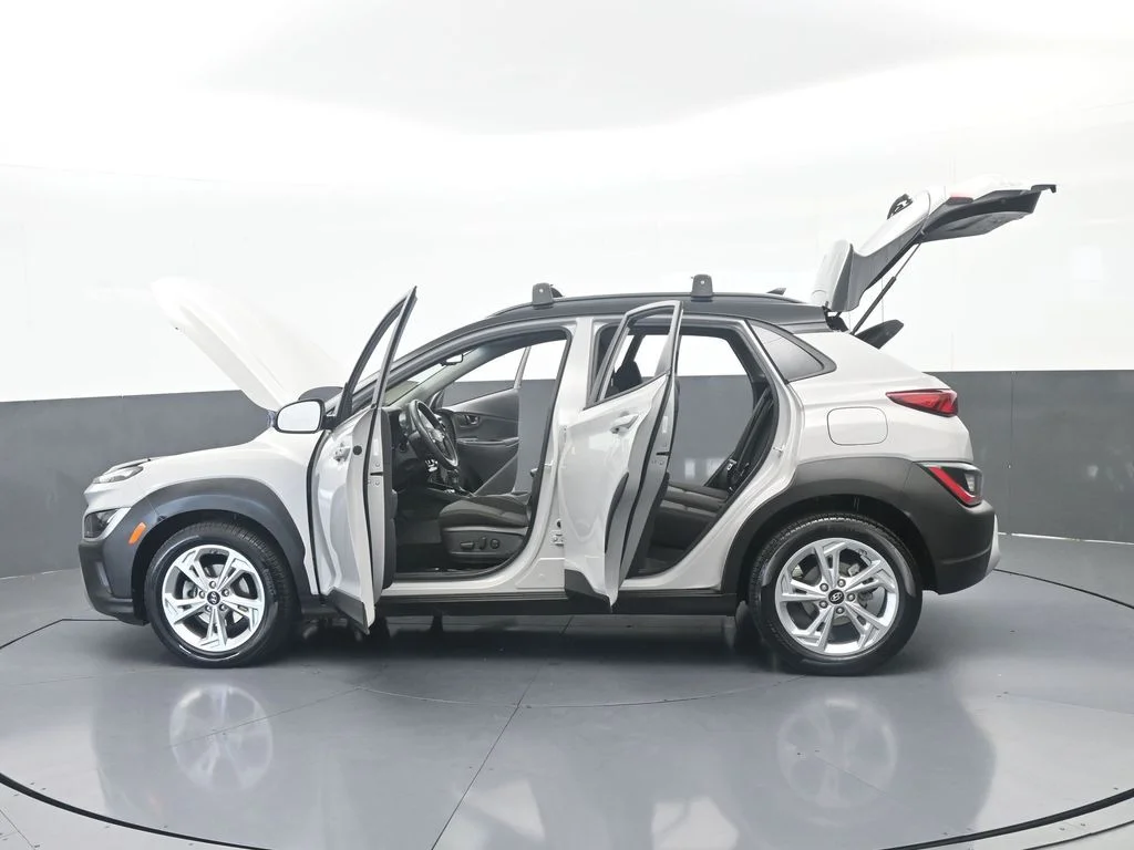 Used 2023 Cyber Silver w/Black Roof Hyundai SEL image 67