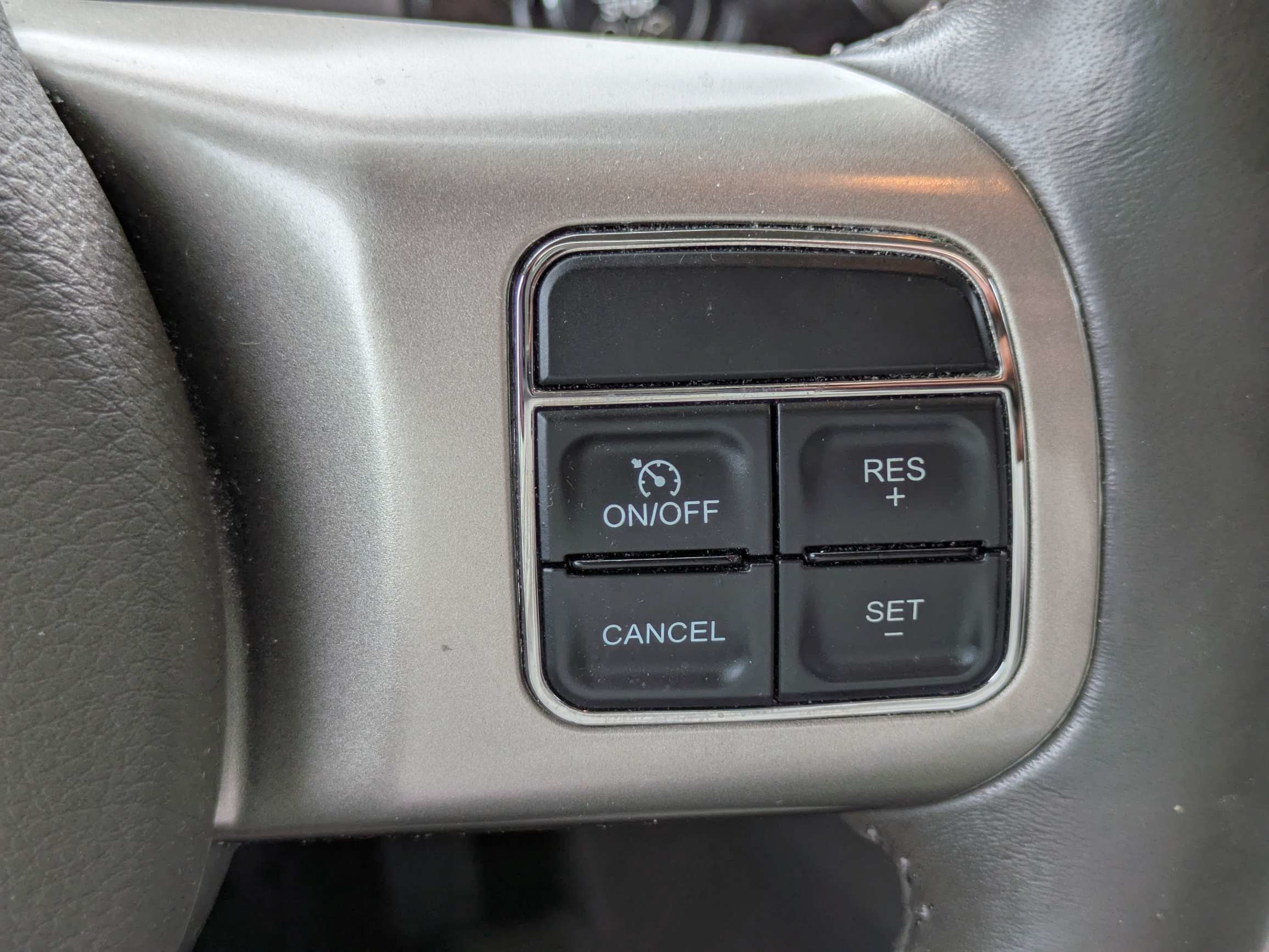 Used 2013 Gray Jeep Laredo image 22