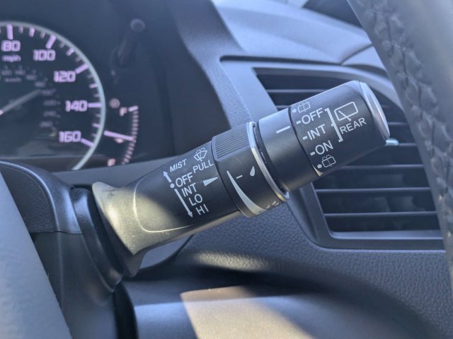Used 2018 White Diamond Pearl Acura RDX image 29