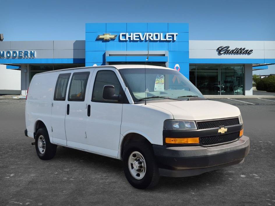 Used 2019 Summit White Chevrolet CARGO image 7