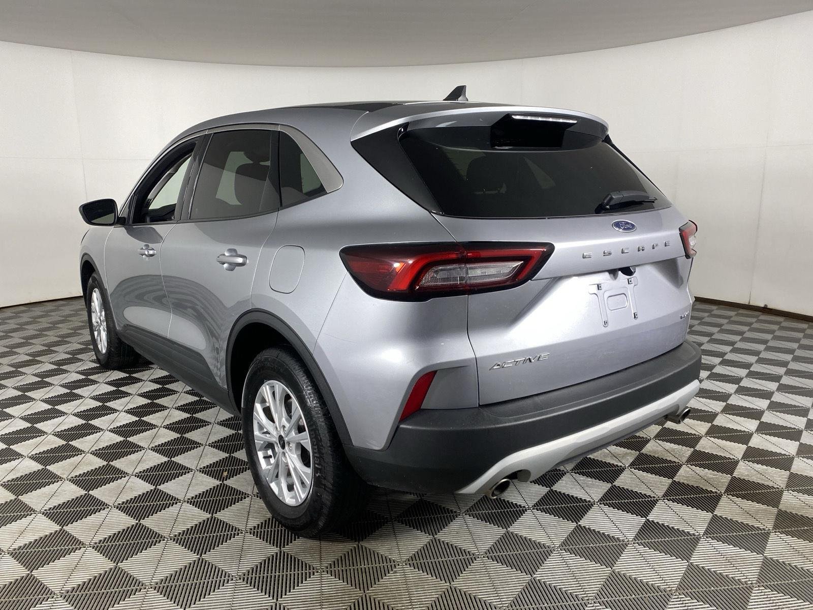 Used 2023 Iconic Silver Ford Active image 8