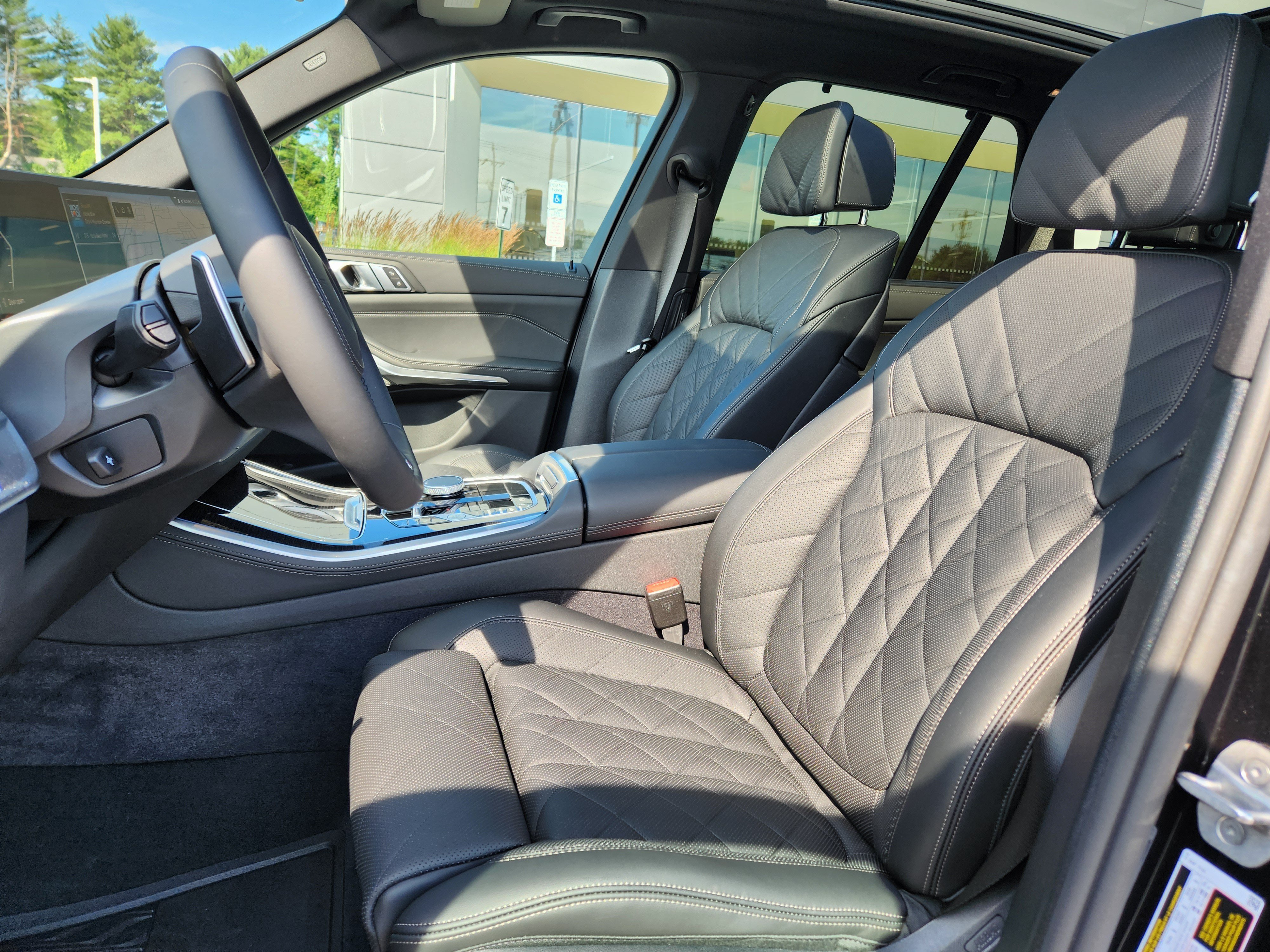 Used 2026 Black Sapphire Metallic BMW xDrive40i image 10
