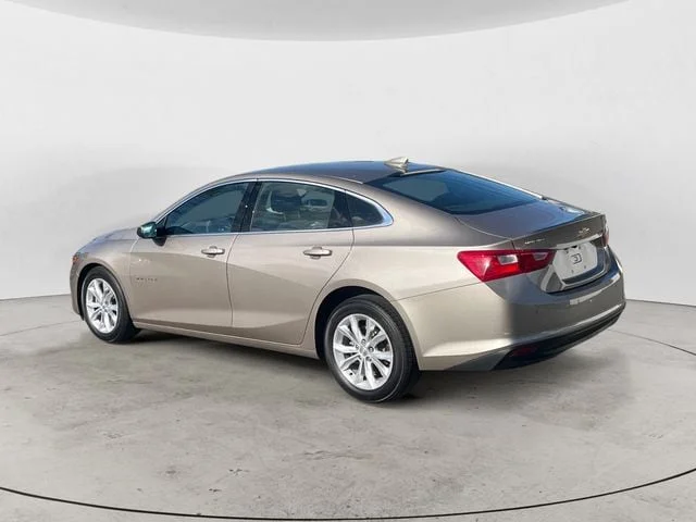 Used 2024 Mineral Gray Metallic Chevrolet LT image 3