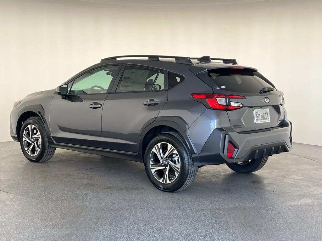 New 2026 MAGNETITE GRAY PEARL Subaru Premium image 7