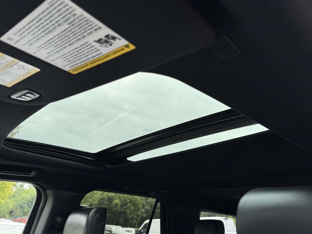Used 2018 Gray Ford Limited image 22