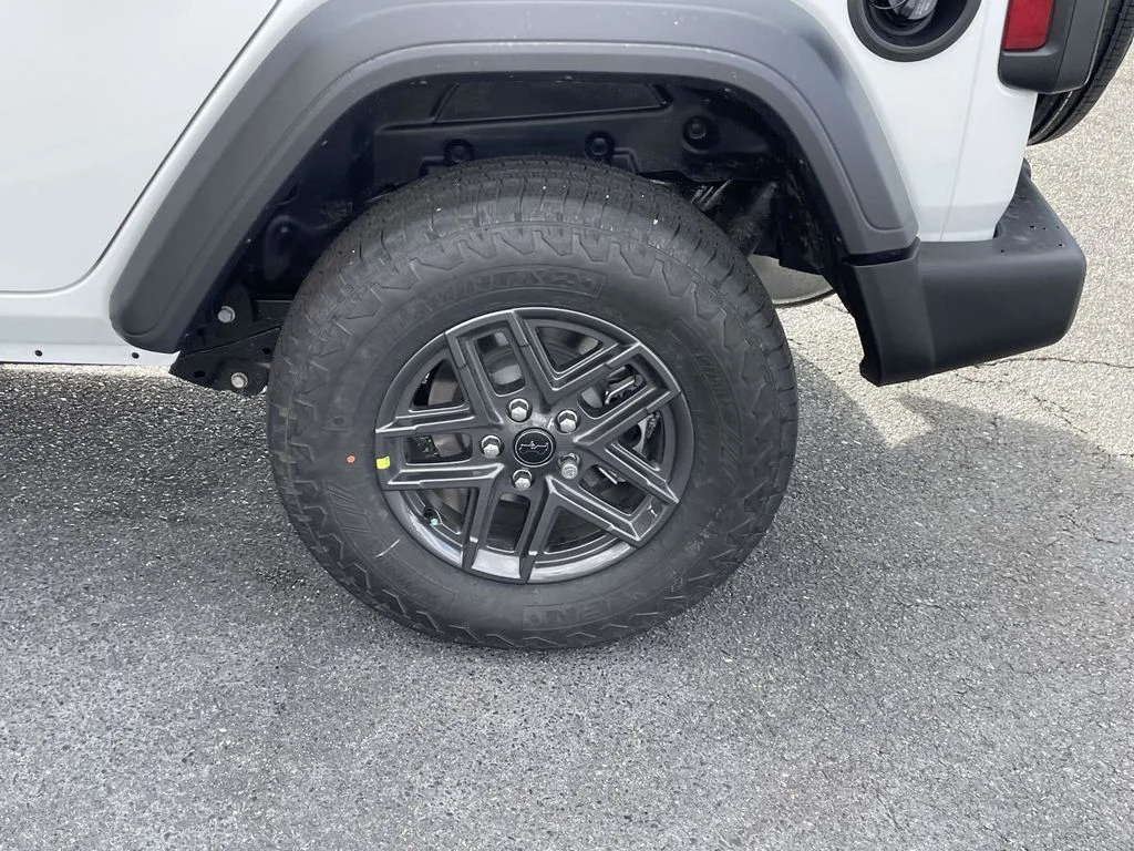 New 2026 Bright White Clear-Coat Exterior Paint Jeep Sport image 11