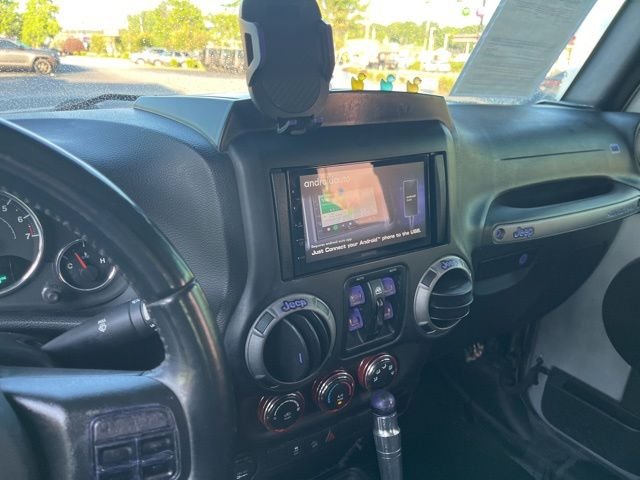 Used 2017 Black Jeep Unlimited Sport image 23