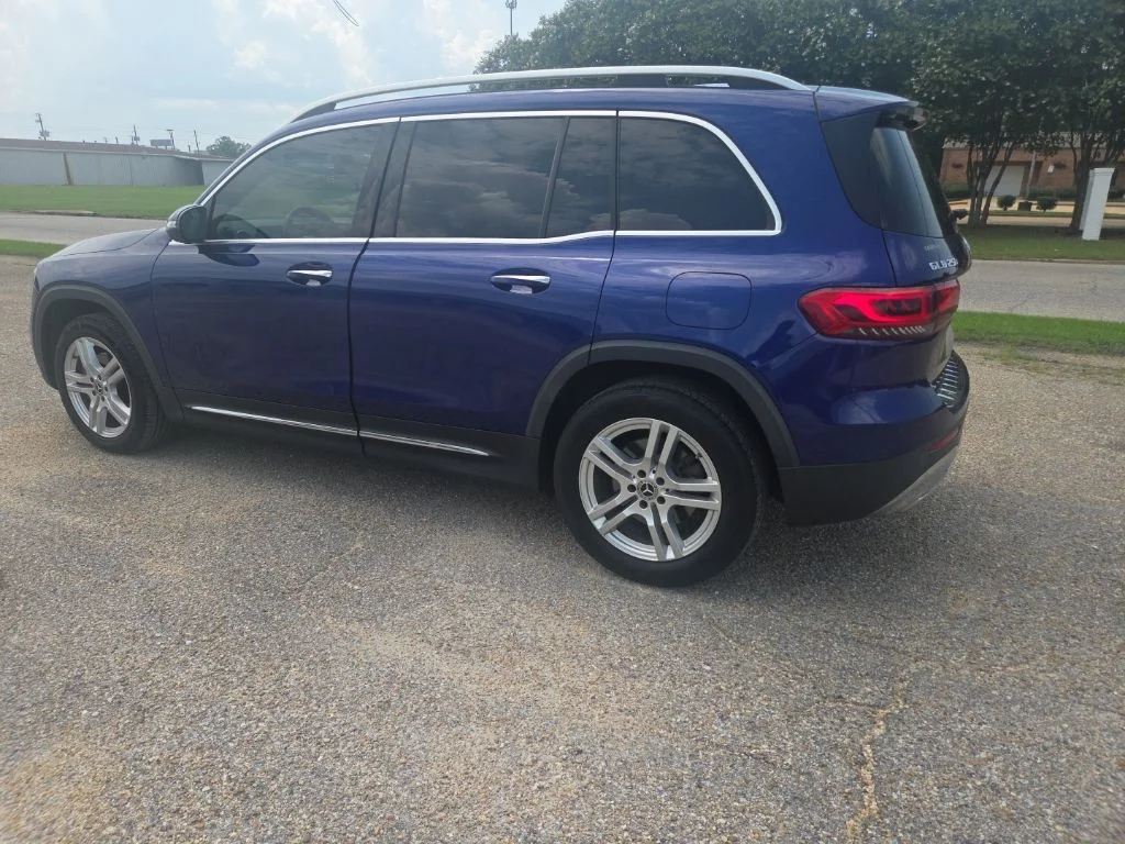 Certified Used 2020  Mercedes-Benz GLB 250 image 9