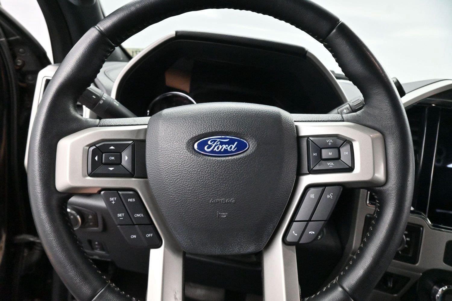Used 2022 Agate Black Ford Lariat image 18