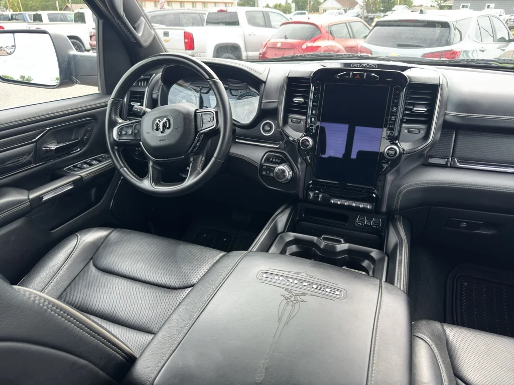 Used 2022 Delmonico Red Pearlcoat Ram Limited image 19