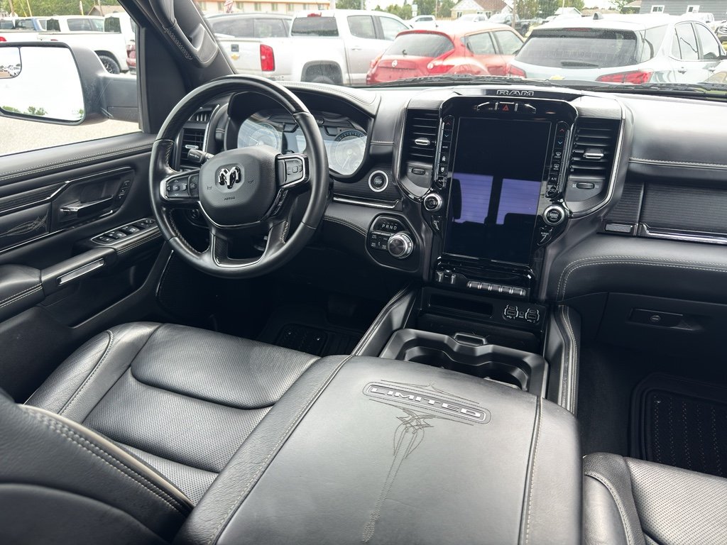 Used 2022 Delmonico Red Pearlcoat Ram Limited image 19