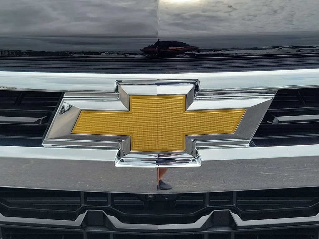 New 2026 Black Chevrolet LT image 22