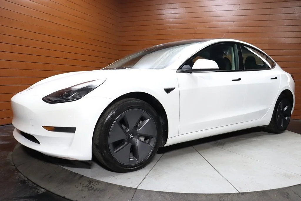 Used 2023 Pearl White Multi-Coat Tesla Base image 1