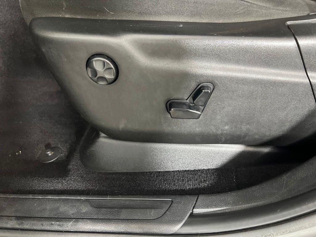 Used 2020 Gray Clearcoat Dodge SXT Plus image 13