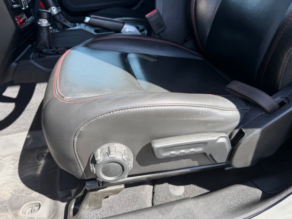 Used 2022 Sting-Gray Clearcoat Jeep Rubicon image 13