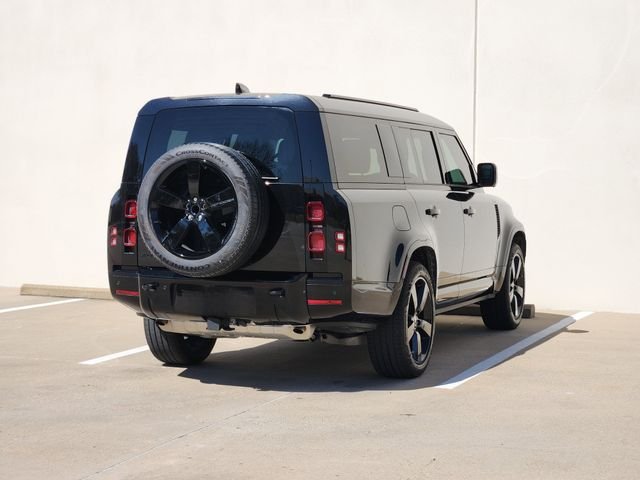 Used 2025 Santorini Black Metallic Land Rover X-Dynamic SE image 7