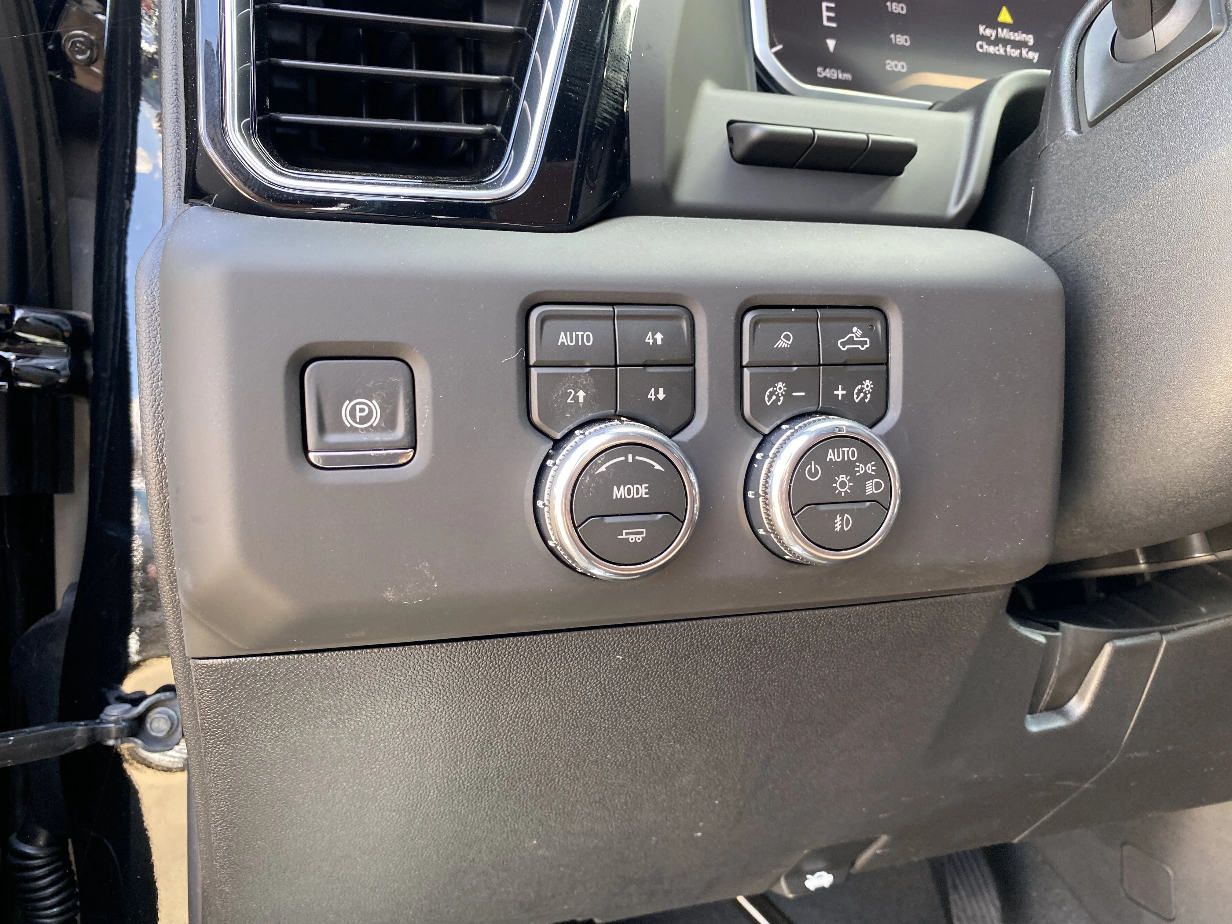 New 2026 ONYX BLACK GMC Denali Ultimate image 27