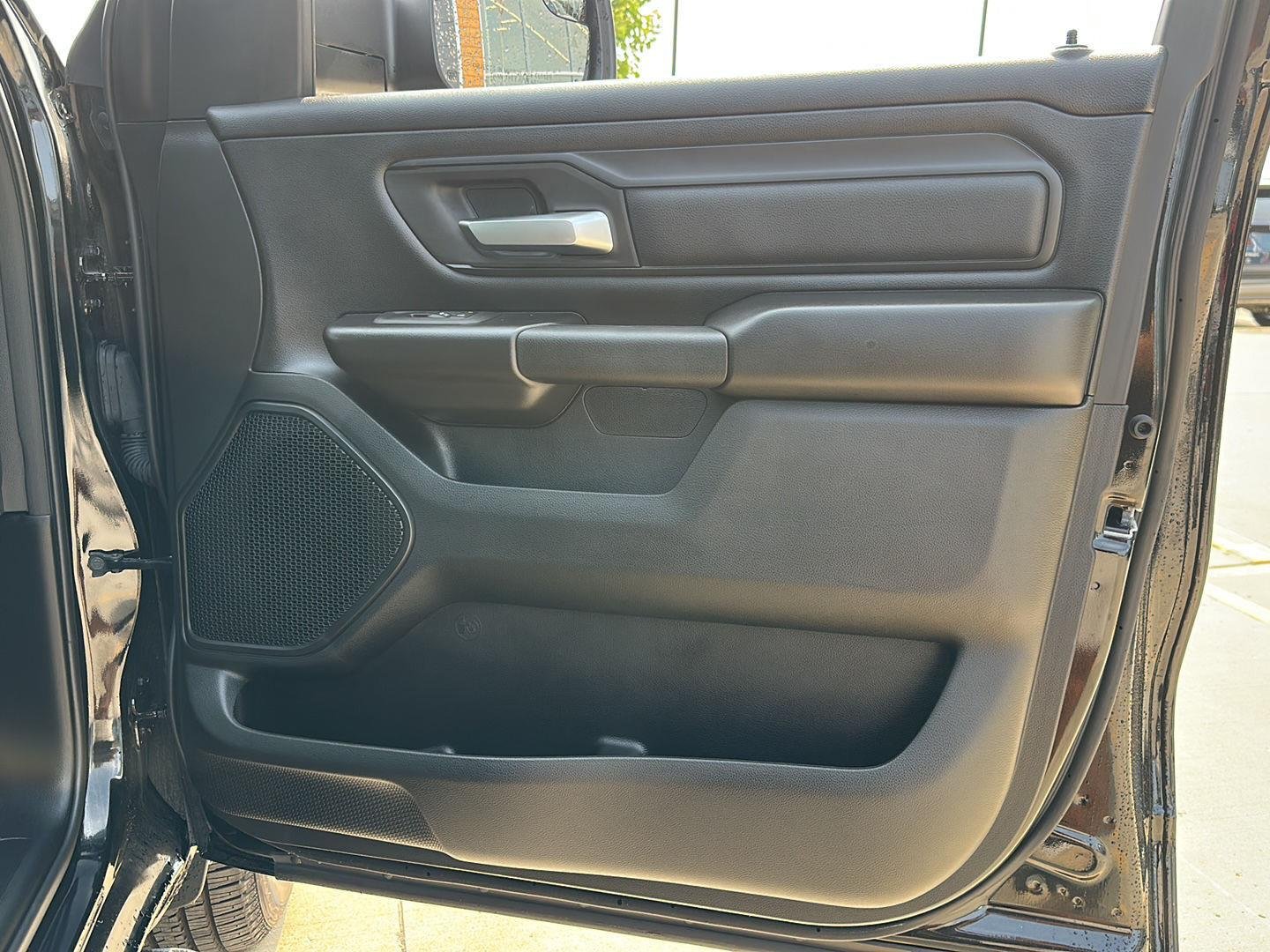 2026 RAM 1500 Express - Photo 28