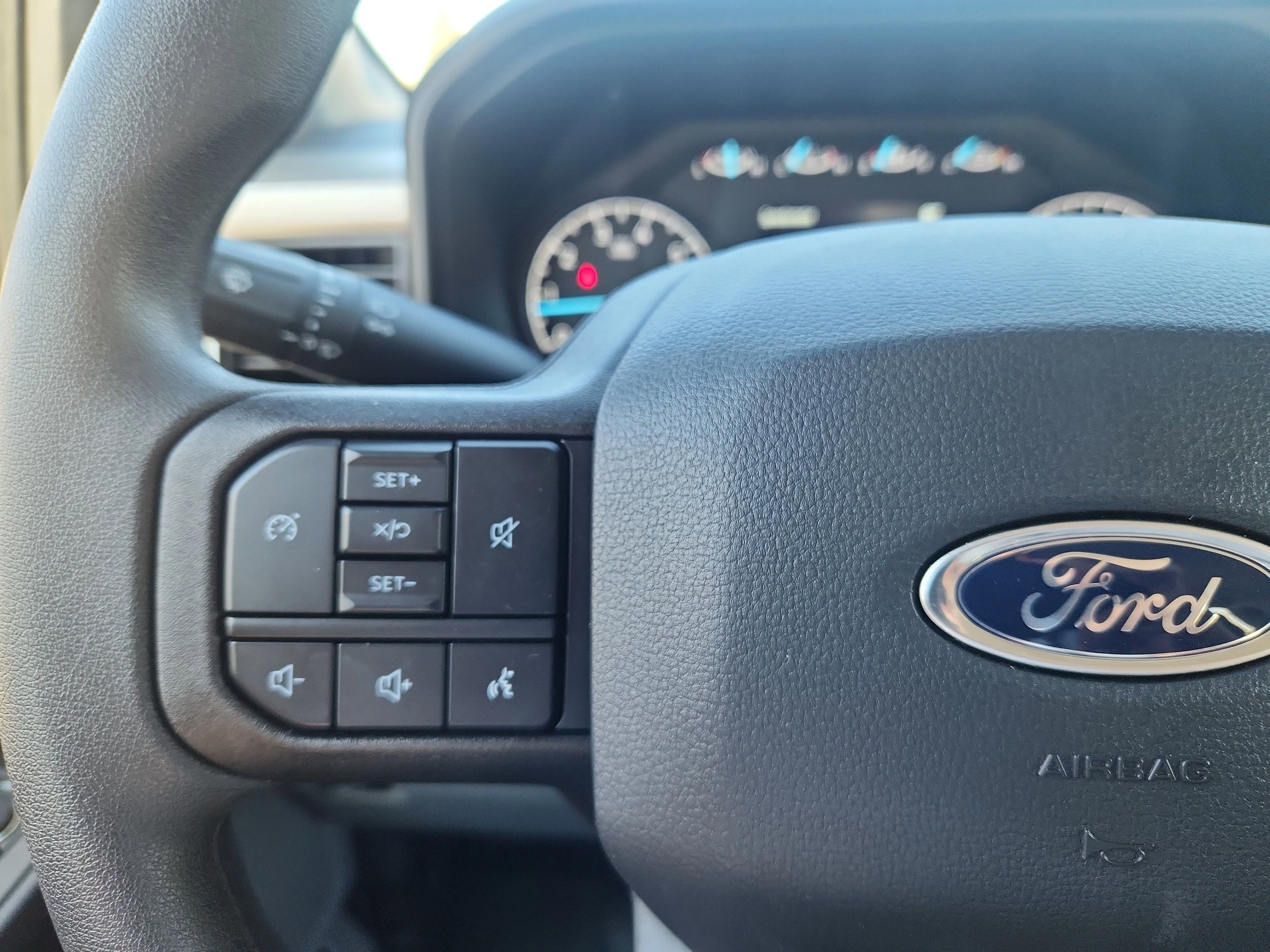 New 2024 Oxford White Ford XL image 12