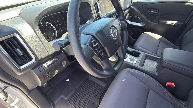 New 2026 Glacier White Nissan Crew Cab SV image 10