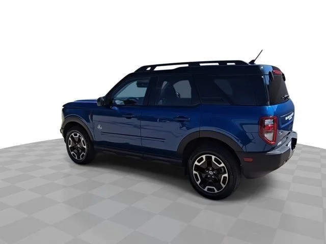 Used 2024 Blue Ford Outer Banks image 6