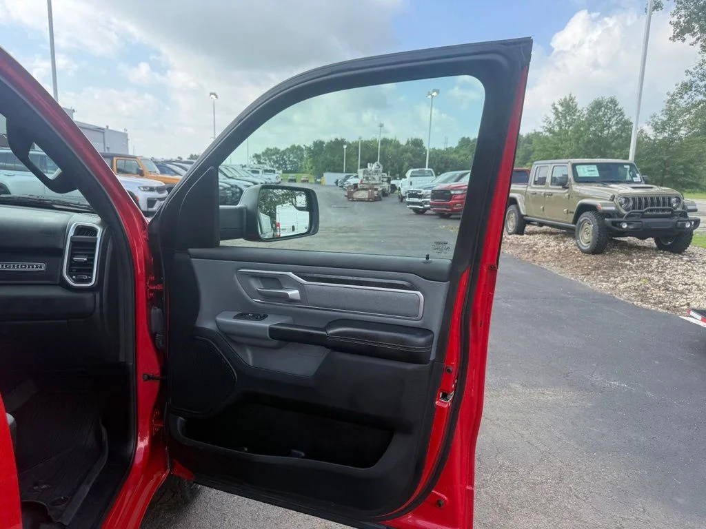 Certified Used 2021 Red Ram Big Horn/Lone Star image 60