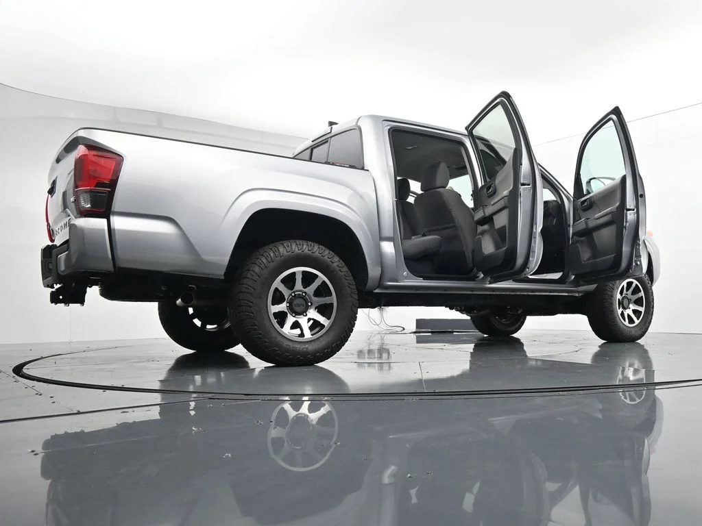 Used 2021 Silver Toyota SR image 37