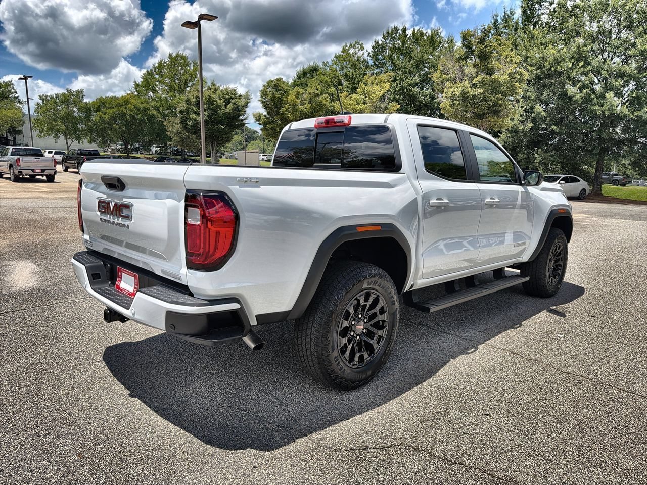 New 2026 Summit White GMC Elevation image 8