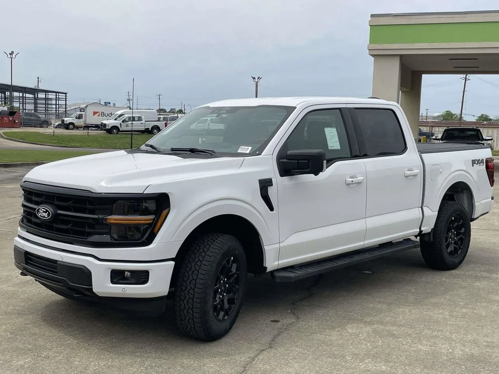 New 2026 White Ford XLT image 7