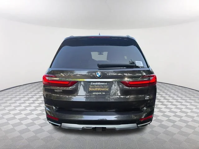 Used 2021 Gray BMW xDrive40i image 6