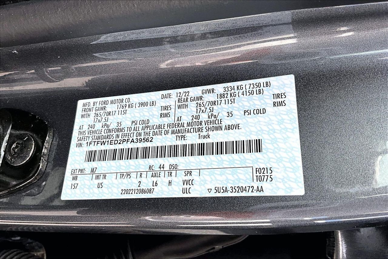 Used 2023 CARBONIZED GRAY METALLIC Ford XLT image 22
