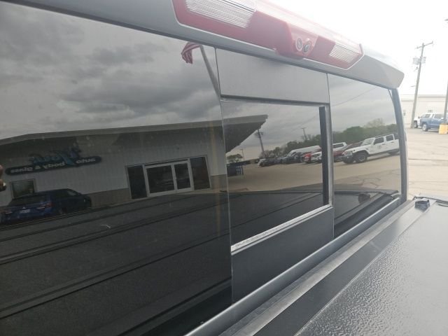 Used 2024 Silver GMC Denali Ultimate image 15