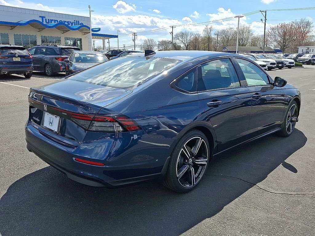 New 2026 Canyon River Blue Metallic Honda SE image 4