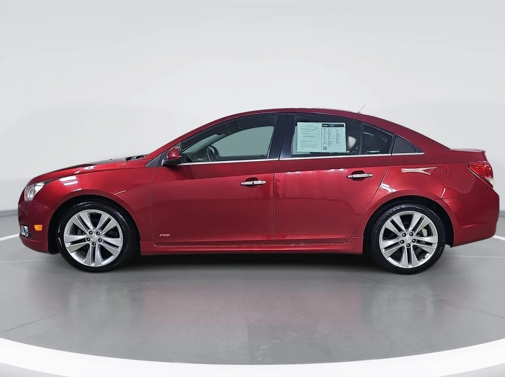 Used 2014 Red Chevrolet LTZ image 7