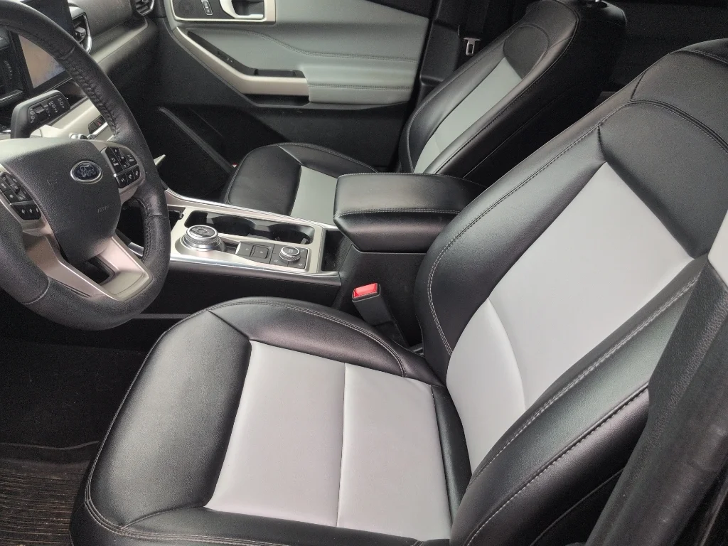 Used 2023 Agate Black Ford XLT image 11
