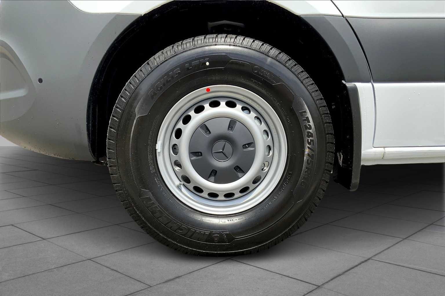 2025 Mercedes-Benz Sprinter Passenger Van Base - Photo 15