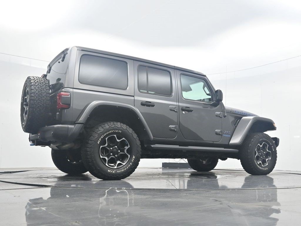 Used 2021 Granite Crystal Metallic Clearcoat Jeep Unlimited Rubicon image 29