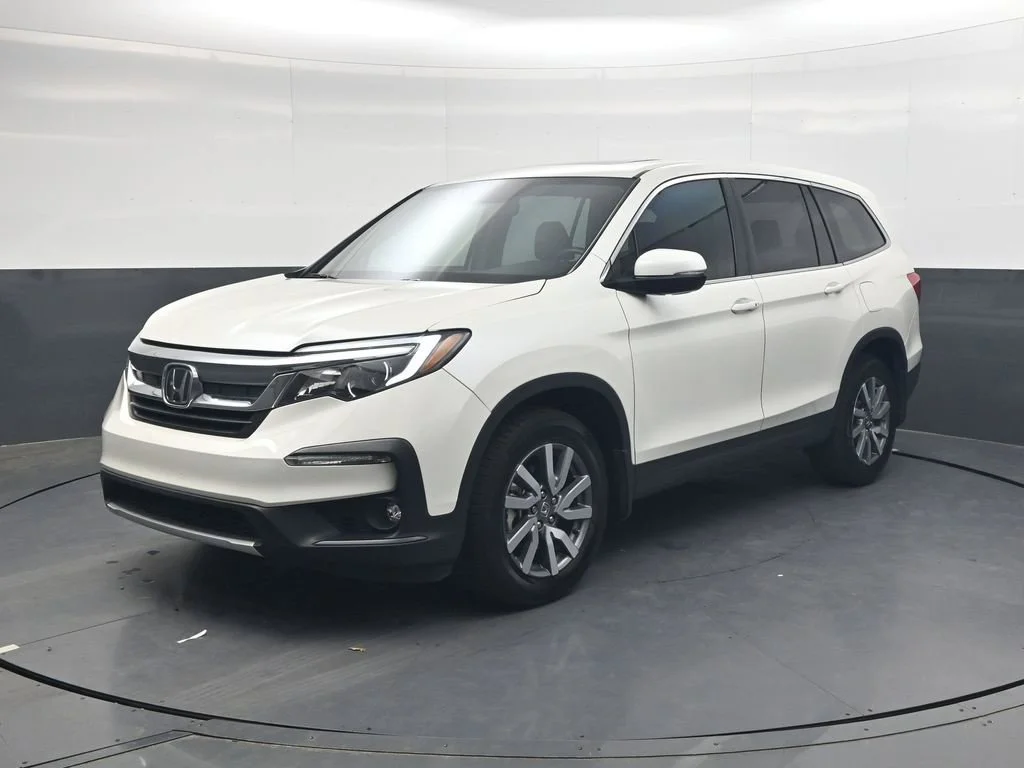 Used 2019 White Diamond Pearl Honda EX-L image 8