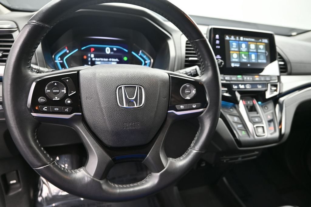 Used 2023  Honda Touring image 19