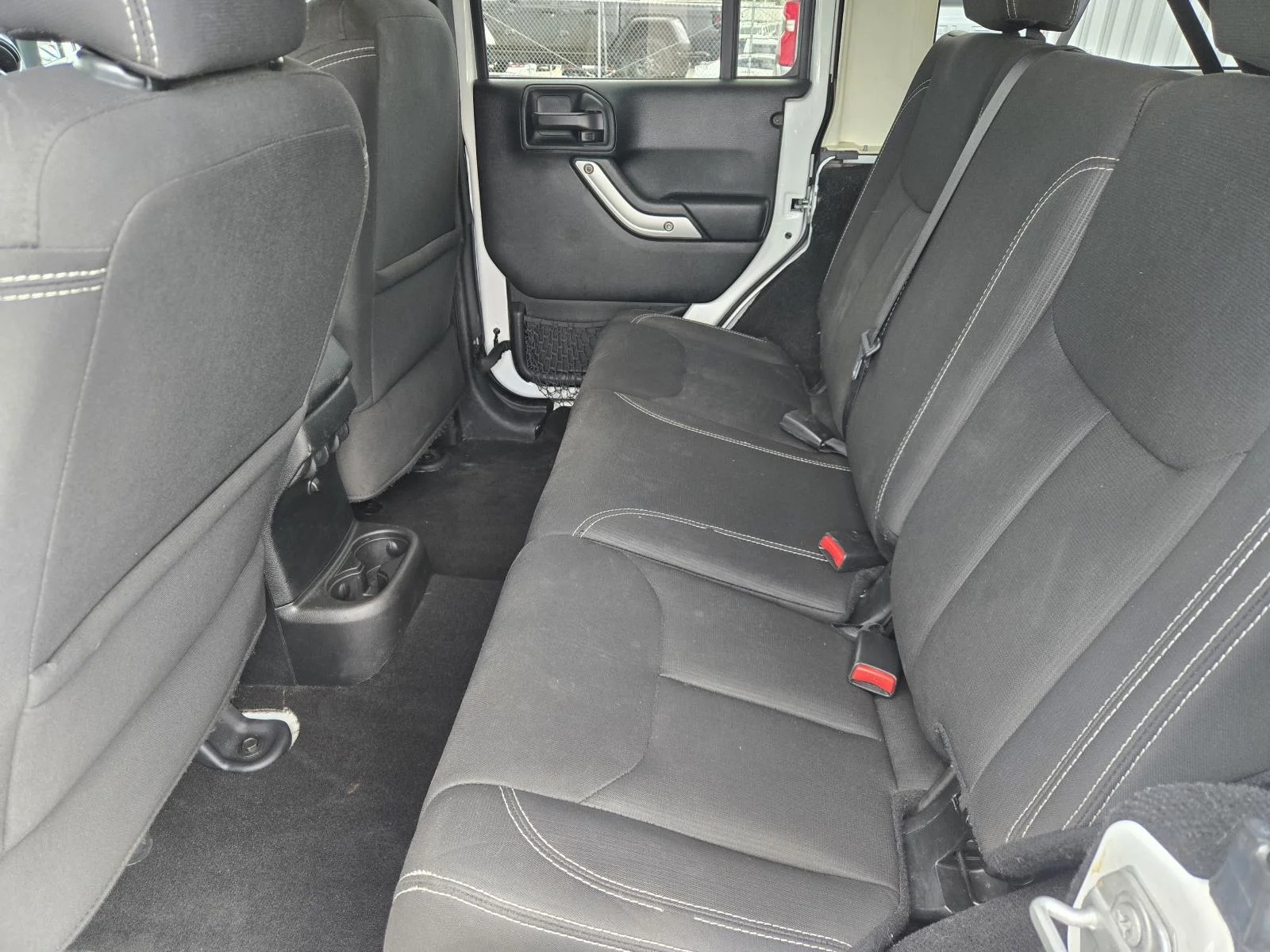 Used 2018 Bright White Clearcoat Jeep Sahara 4x4 image 21