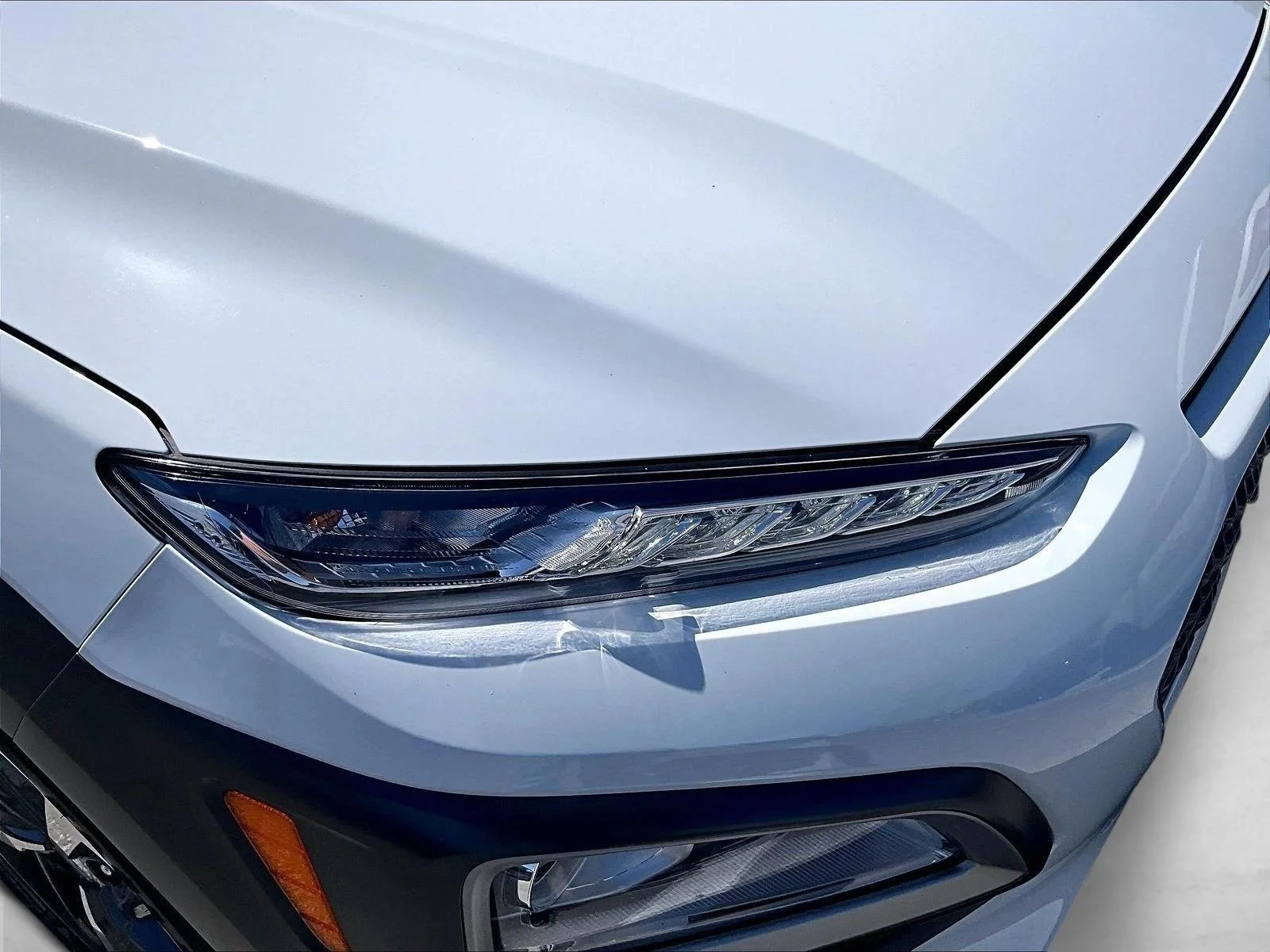 Used 2021 Chalk White Hyundai Ultimate image 28