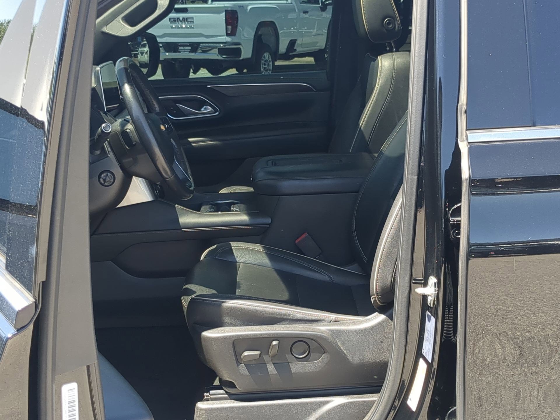 Used 2021 BLACK Chevrolet Premier image 11